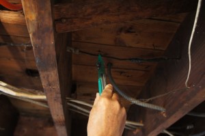 Knob and tube electric wiring